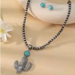 Navajo Pearl Necklace with Cactus Pendant